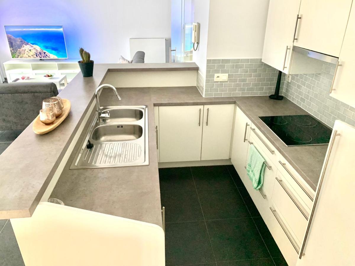 Vakantieappartement Emiel Centrum Oostende Met Garage エクステリア 写真