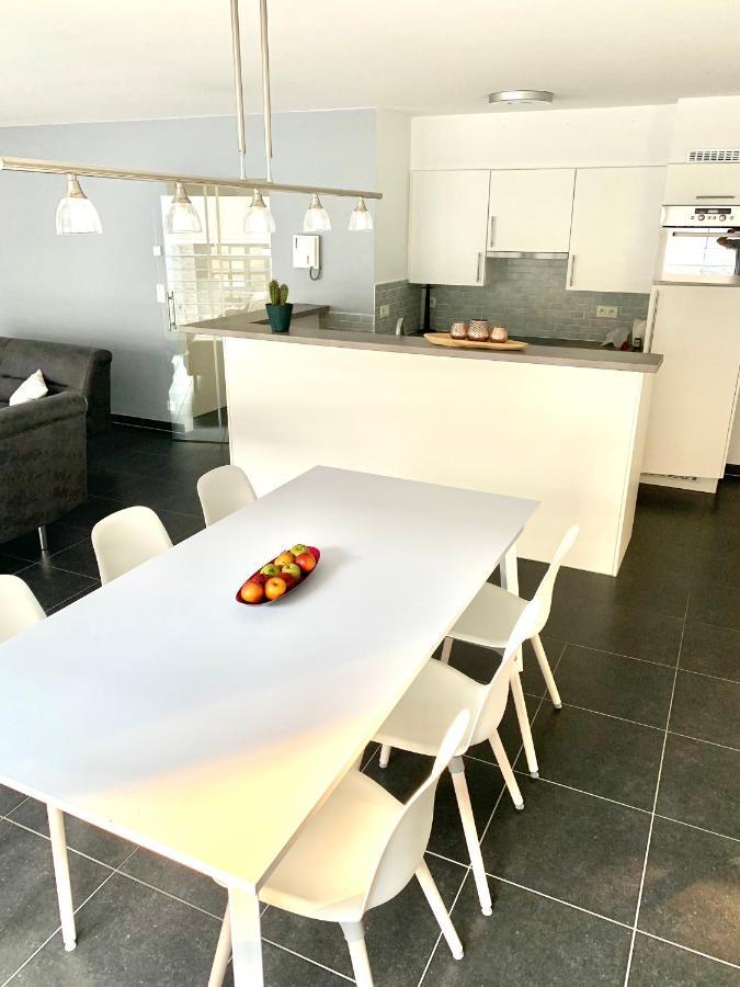 Vakantieappartement Emiel Centrum Oostende Met Garage エクステリア 写真